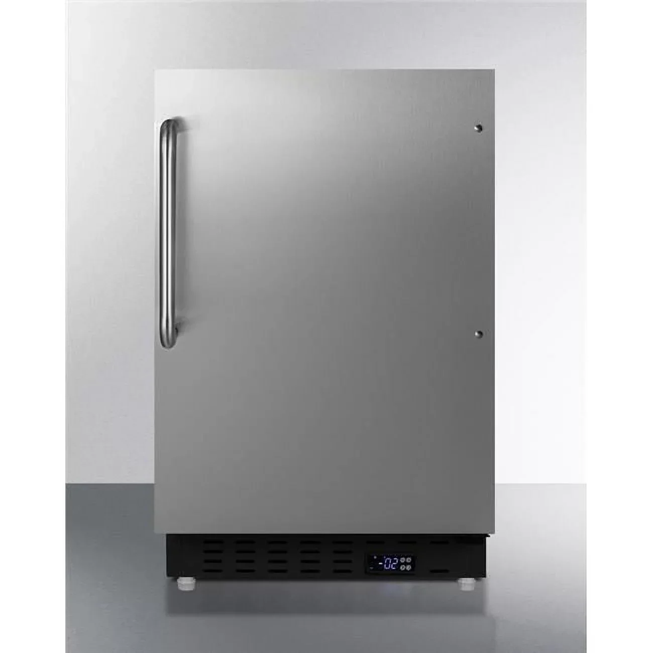 Summit 20 in. Built-In All-Freezer, Stainless Steel & Black – ALFZ37BSSTB