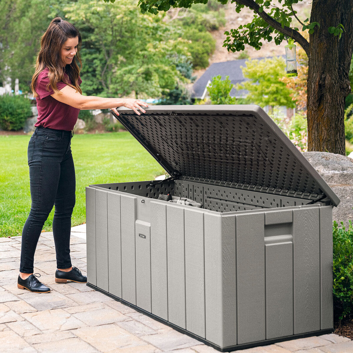 Lifetime Modern Outdoor Storage Deck Box 568 Litre Grey – 60384U